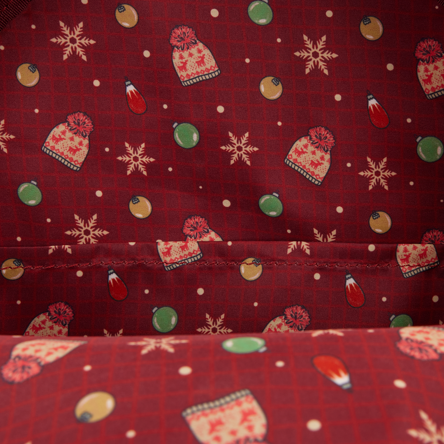 HMABK0001-LFTWENTIETHCENTURYSTUDIOSHOMEALONETRIPPLEPO_141_png