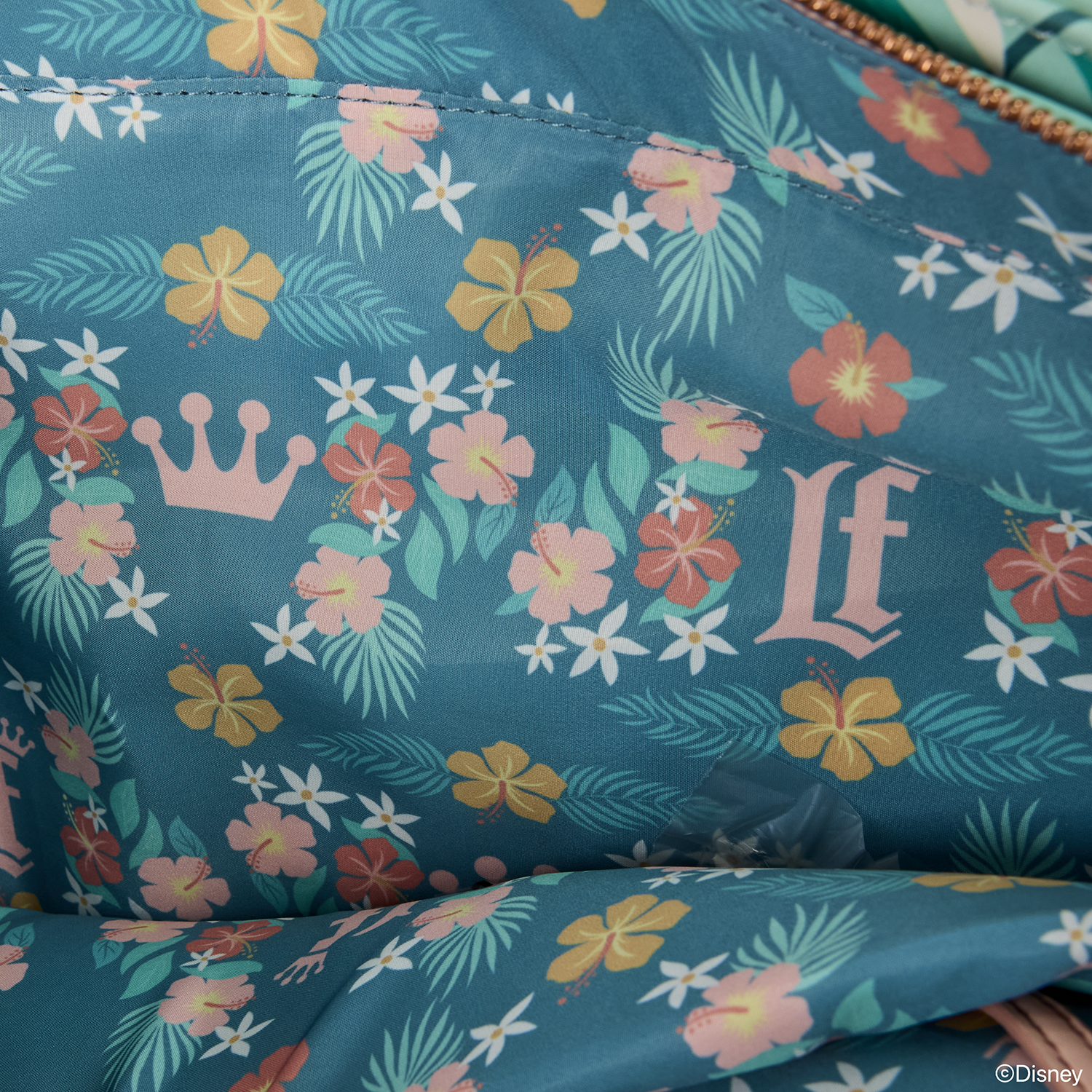 LFTB0666-LFBRANDEDLEMONCONVERTIBLETOTE1649_png