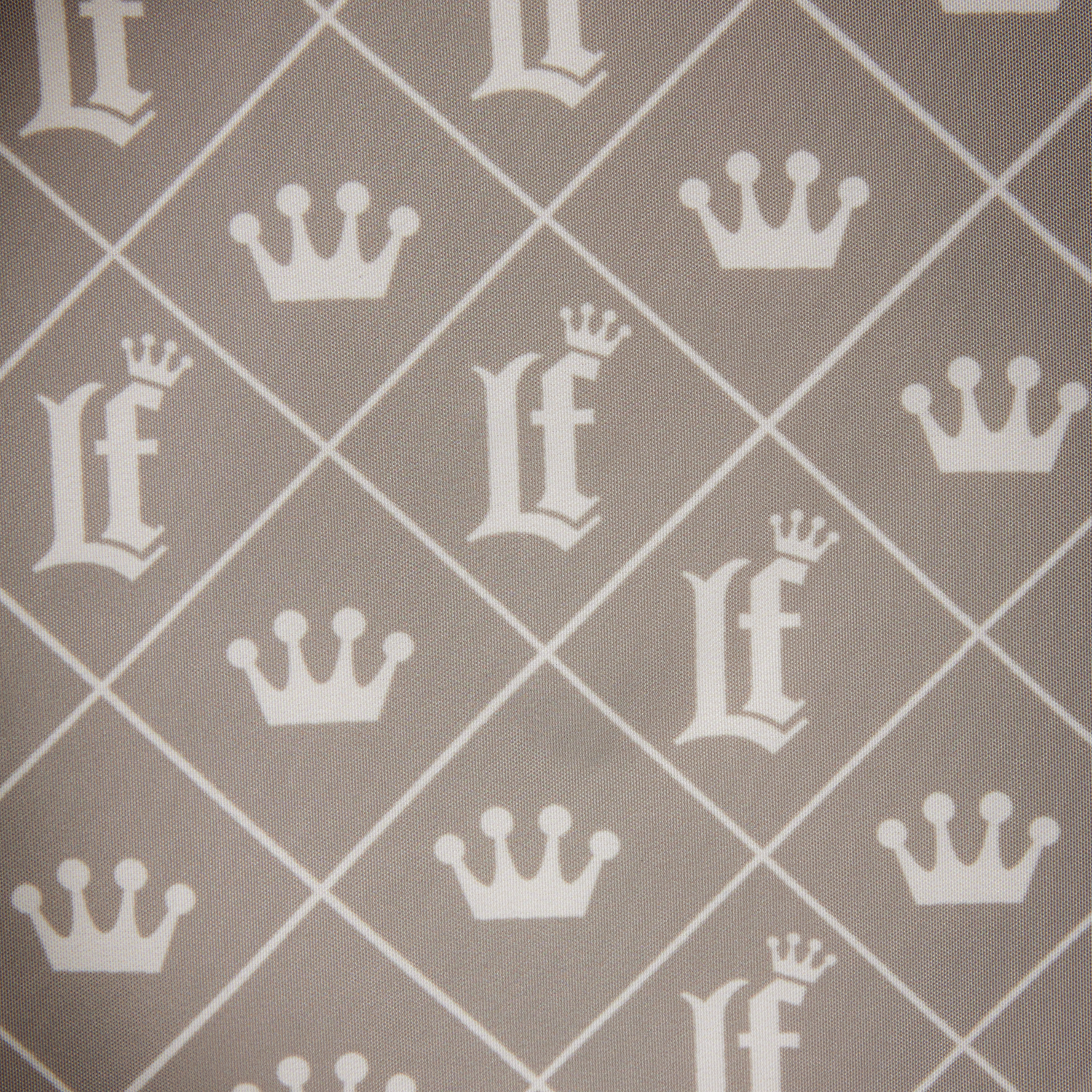 LFTB0673-LFBRANDEDFIGURALMUMMYCROSSBOY_113_png