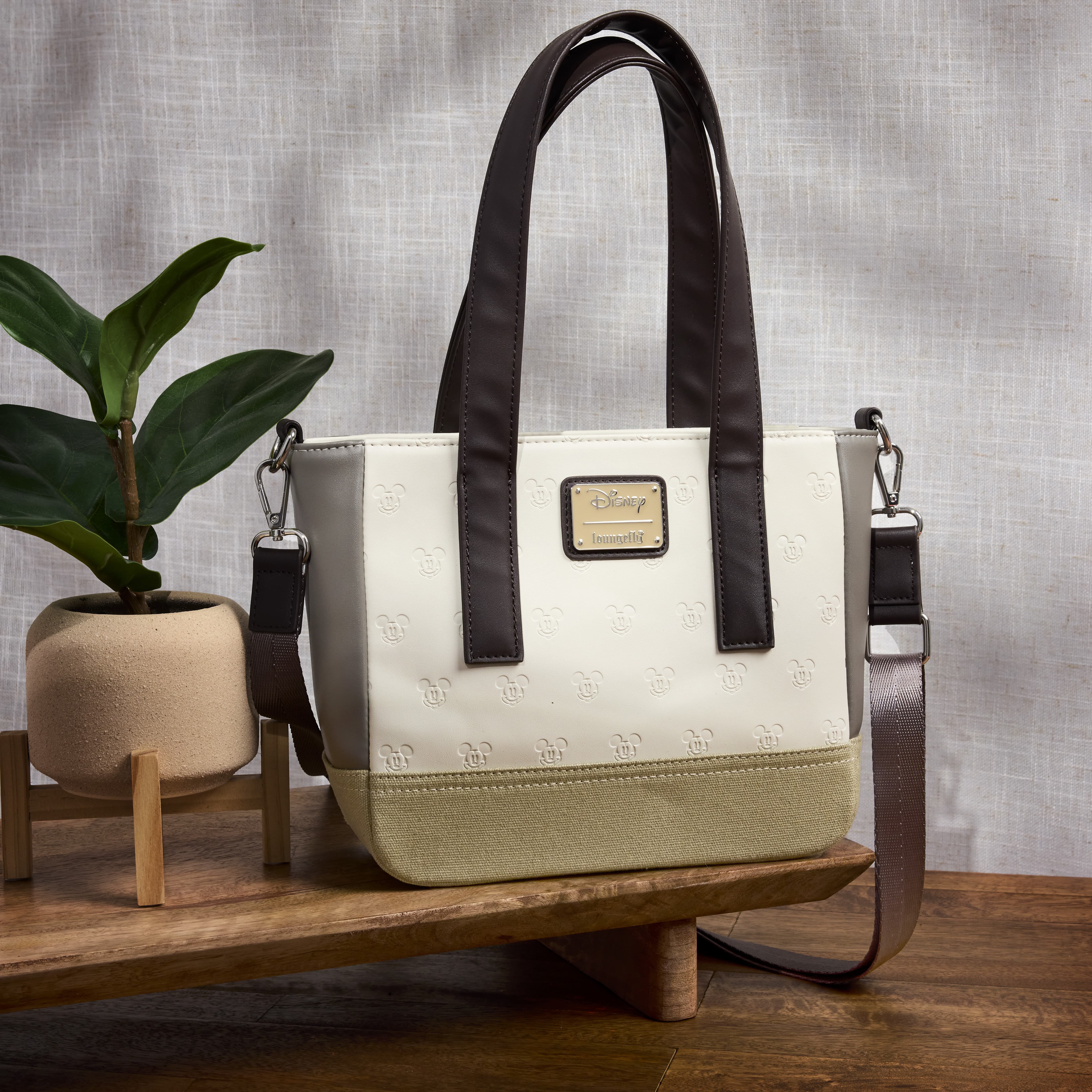 MICKEY-FRIENDS-CANVAS-138_jpg