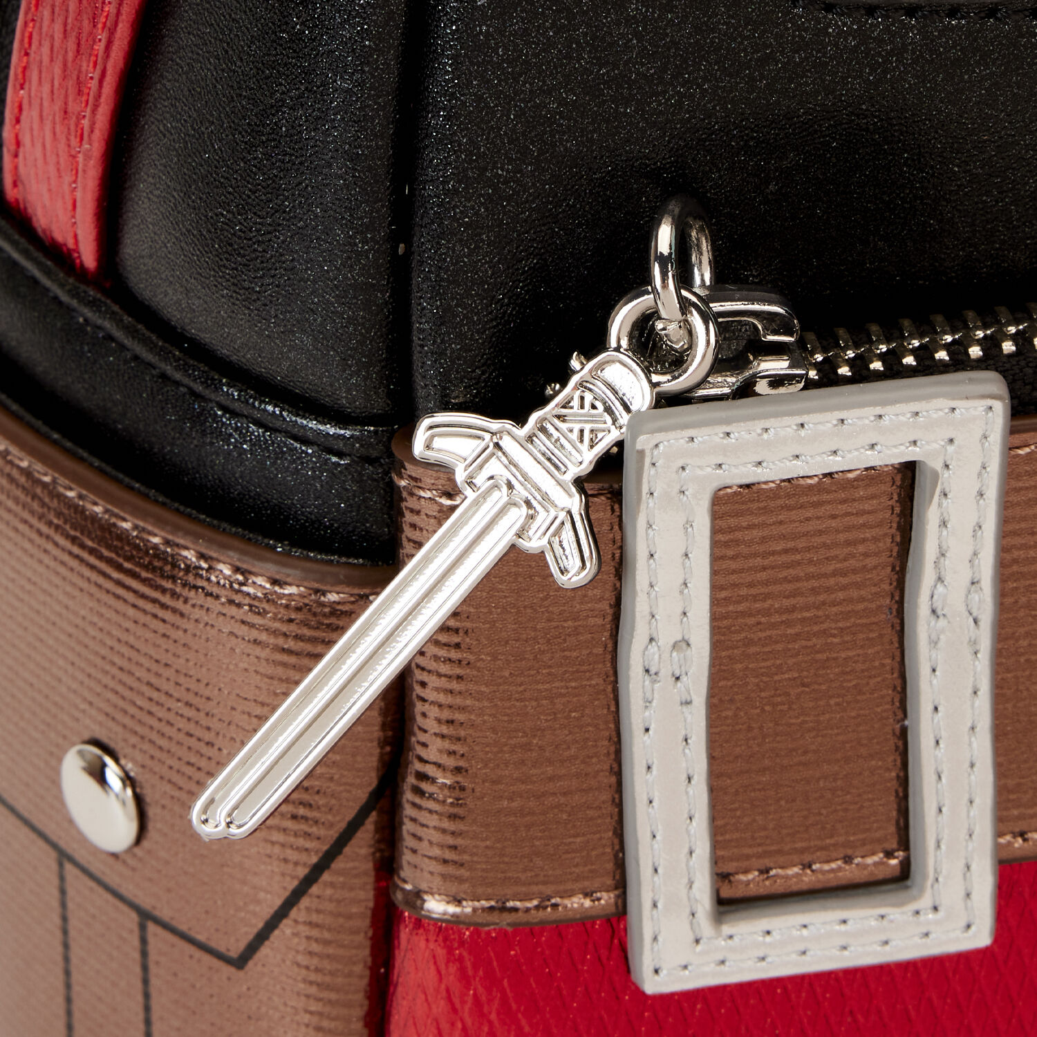 MVBK0328-LFMARVELDEADPOOLMETALLICCOLLECTIONCOSPLAYMINIBACKPACK0792ZIPPER_jpg