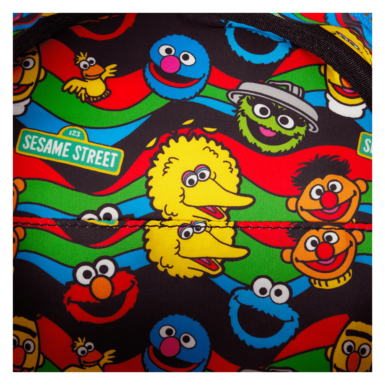 SESTB0003-LFSESAMESTREETLENTICULARRETROTVCROSSBODY-0804_png