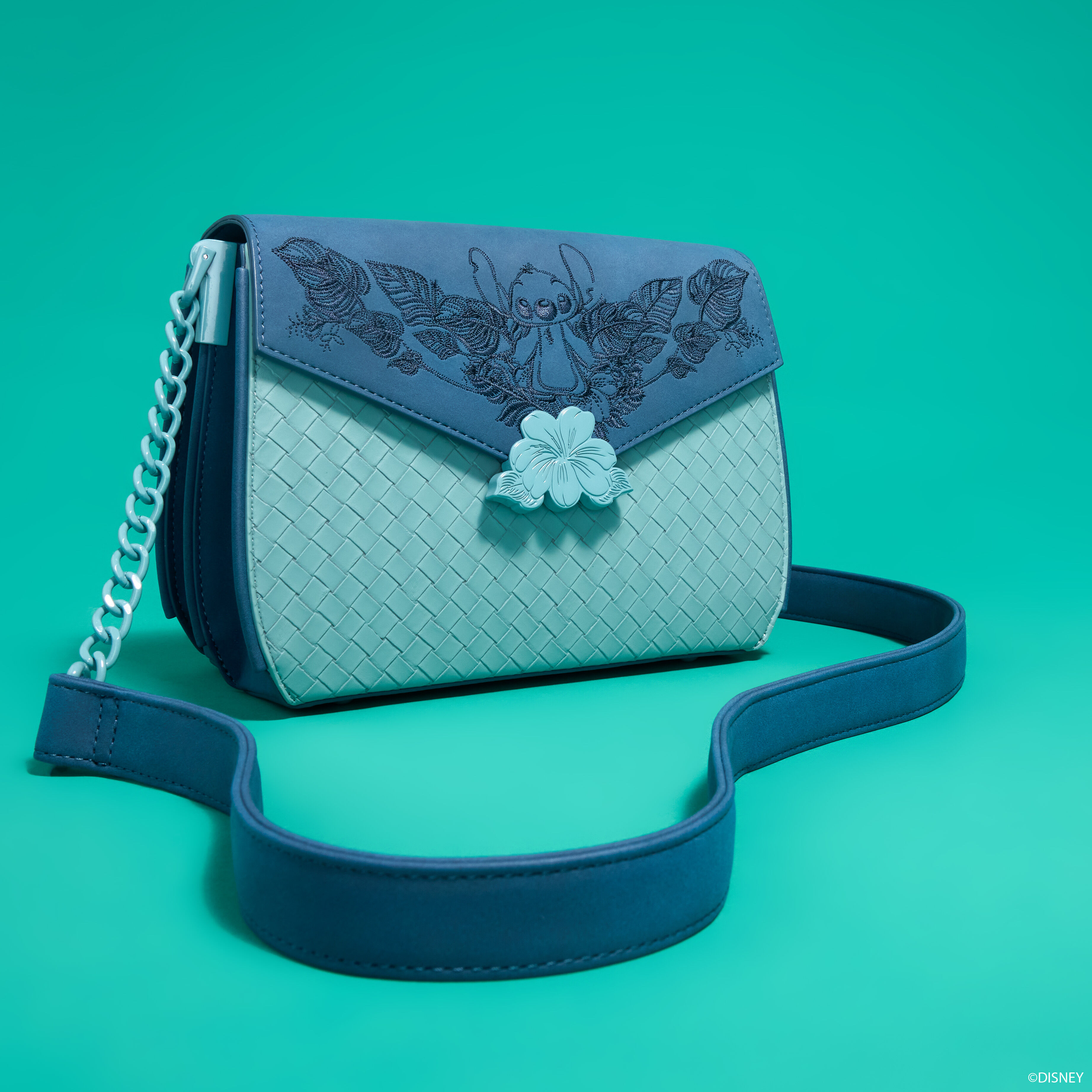 STITCH-EMBROIDERED-001_jpg