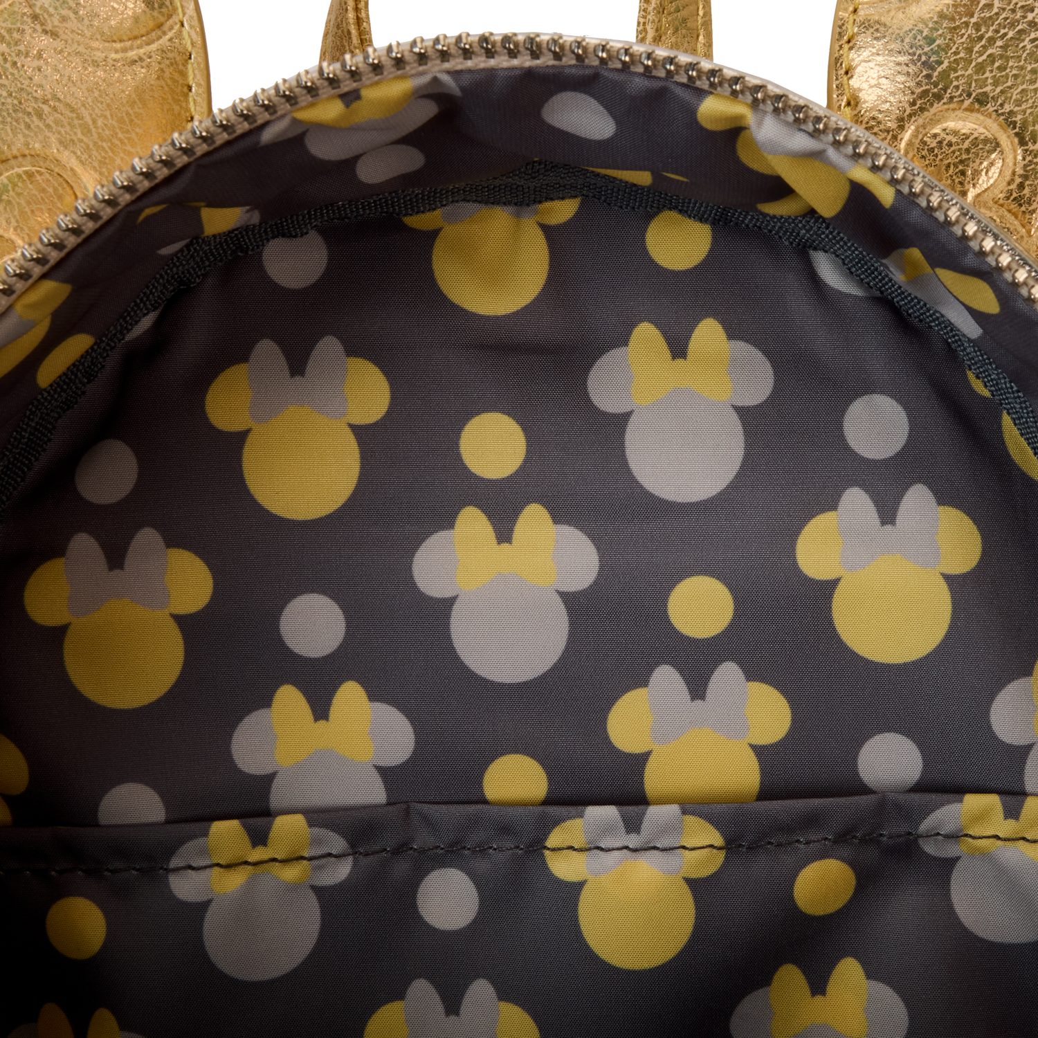 WDBK3850-LFDISNEYMETALLICQUILTEDMINIBACKPACK0119_png