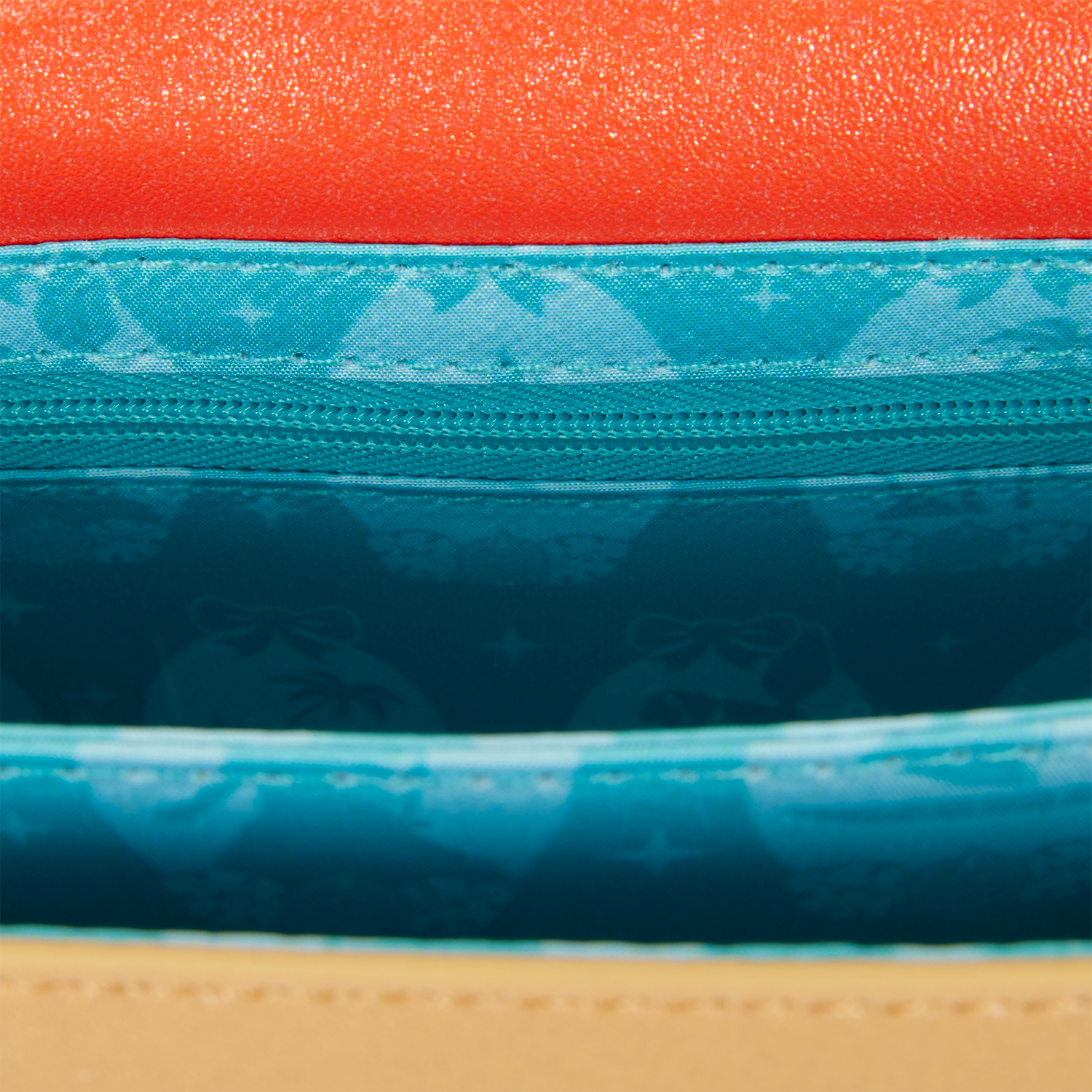 WDTB3309-LFDISNEYPRINCESSMOANACROSSBODY_122_png