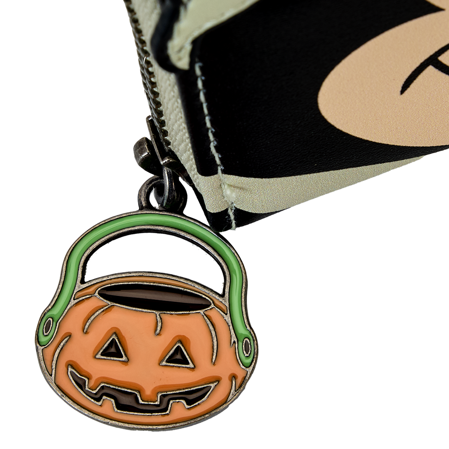 WDWA2071-LASRLFDISNEYMICKEYMUMMYWALLET-086-WEB_png